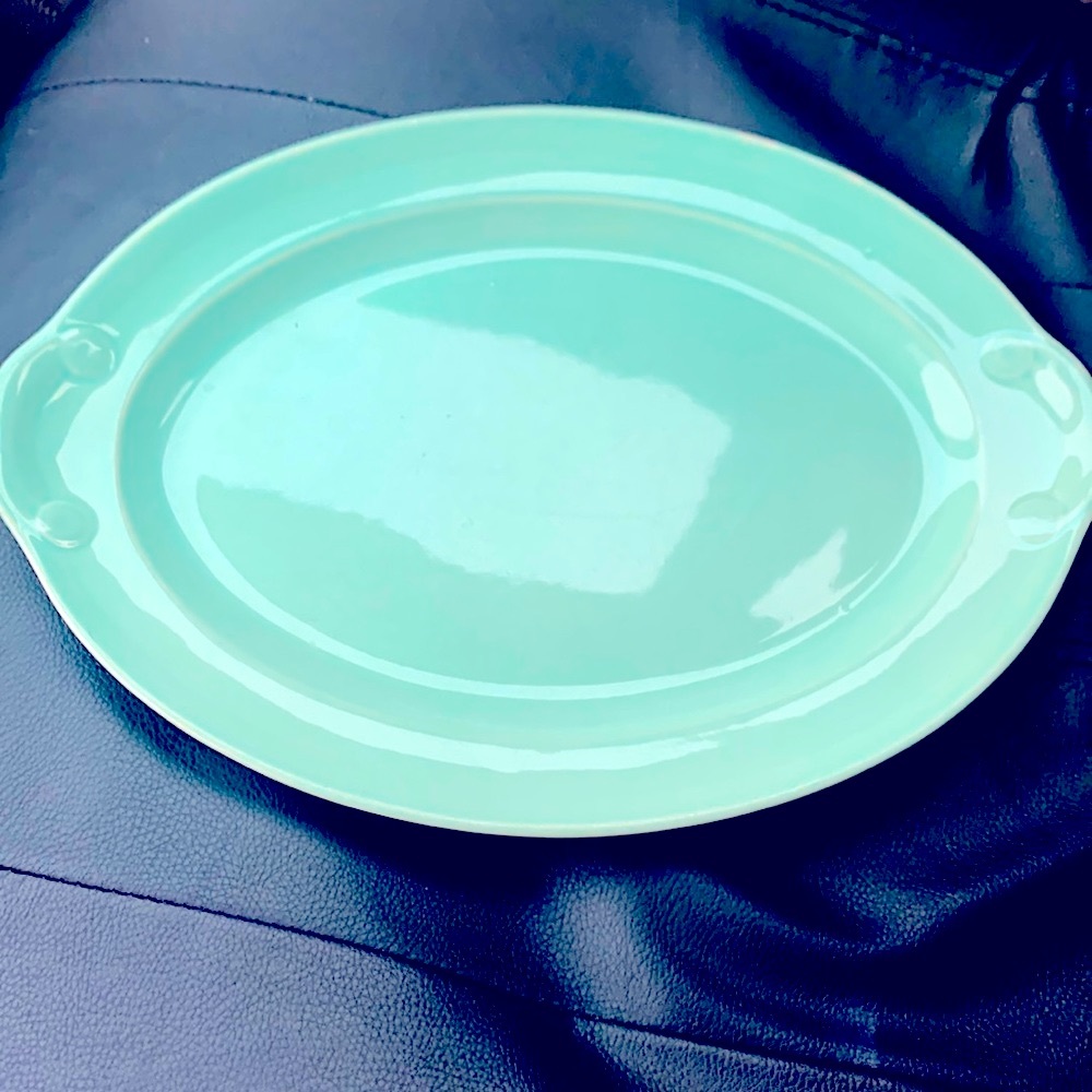 LU-RAY Pastels by Taylor, Smith & Taylor Mid Century Dinnerware 13" Oval Platter